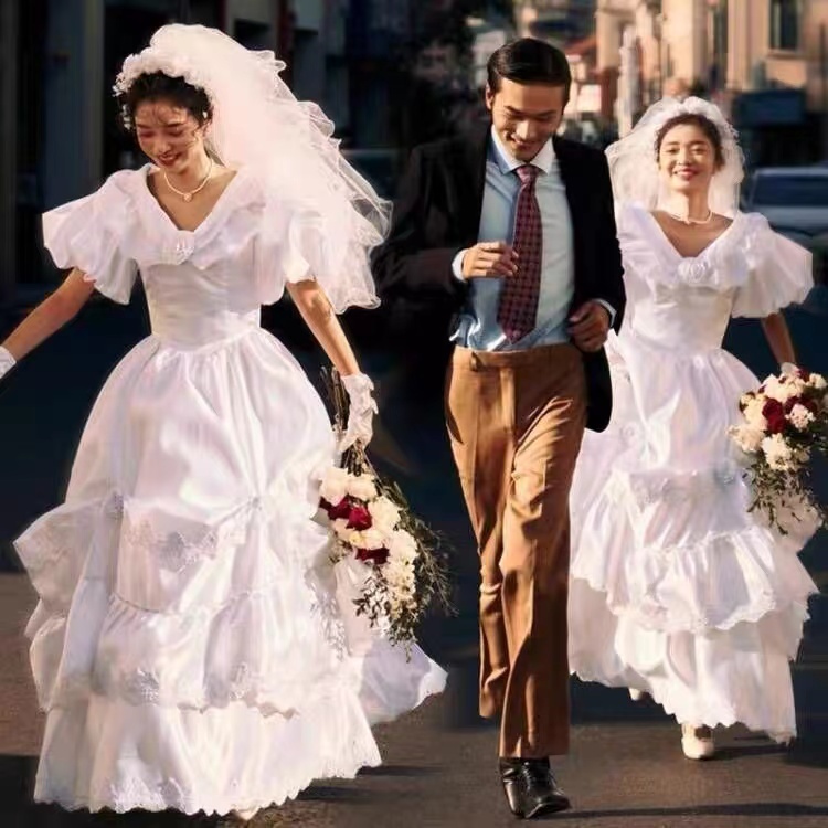 Photography Lighting Styles - Retro Studio Theme Wedding Dress Hong