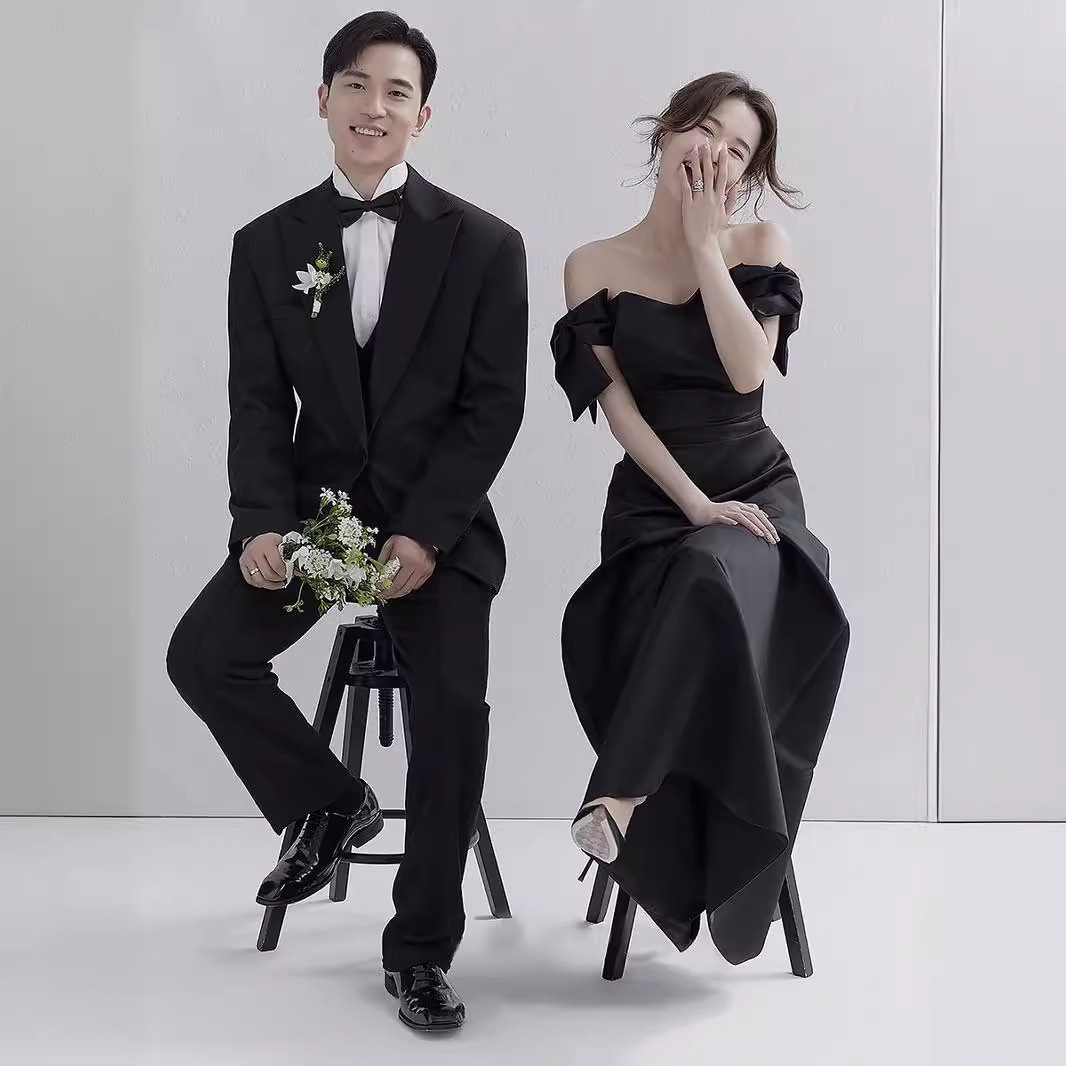 Black Satin Hebe Style Wedding - Photography Lighting Style recension och pris